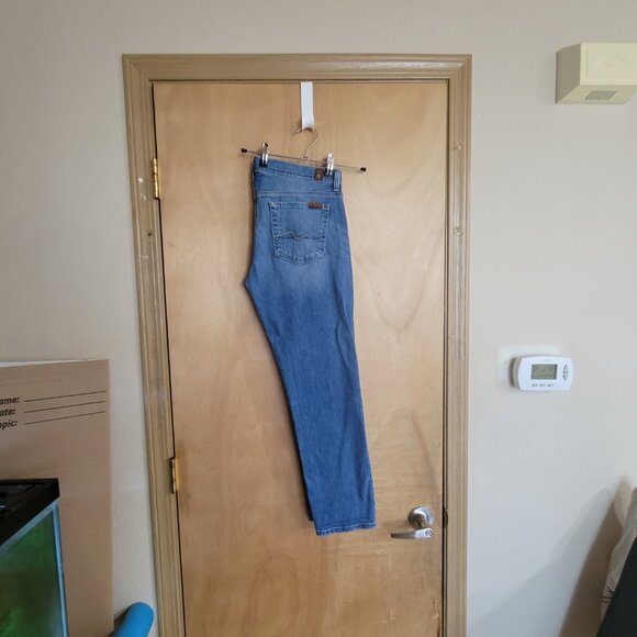 7 for all Mankind Crop Straight Leg Jeans Womens 30 Lightwash - Picture 3 of 9